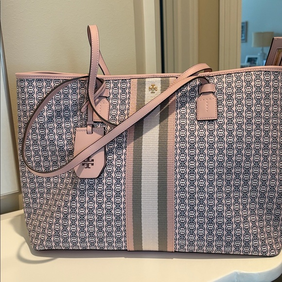 Tory Burch blush Pink / Cream / Grey Patterned Tote with zipper. - Picture 1 of 4